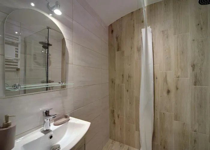 Apartinvest Nieruchomosci Wrzosowa Apartment *